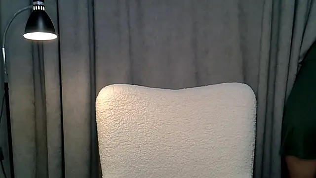 KiraHoneyのライブXXXチャット