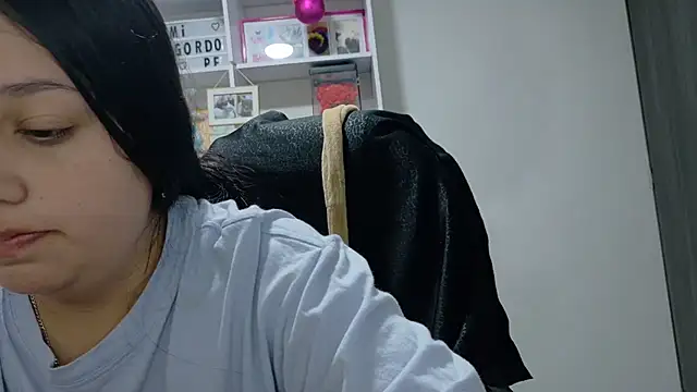دردشة KOREN_JALAA الجنسية المباشرة