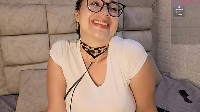 Chat XXX ao vivo de JuliaFerrer