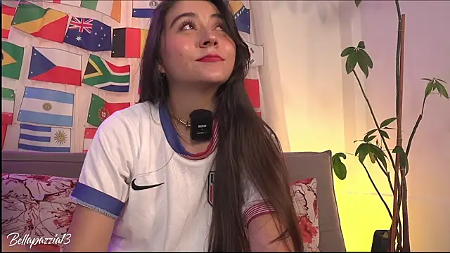 Bellapazzia লাইভ XXX চ্যাট