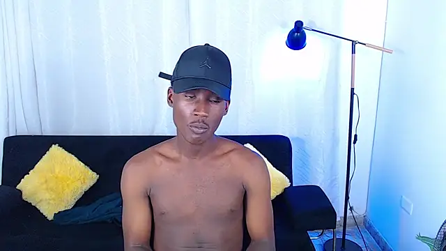 alexaandro18 – Naživo XXX chat