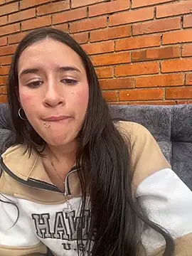 LilyRossi_ 라이브 XXX 채팅