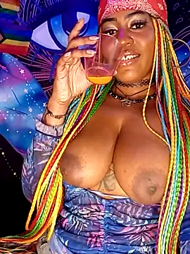 AmazonianMistress 现场XXX聊天