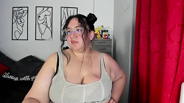 RubyPirsso18's Live XXX Chat
