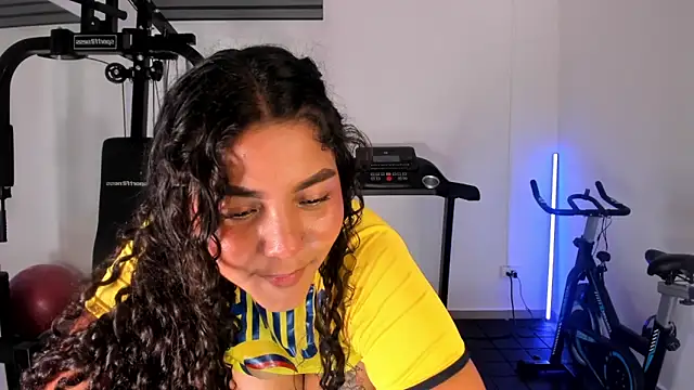 Fatima_senghorのライブXXXチャット