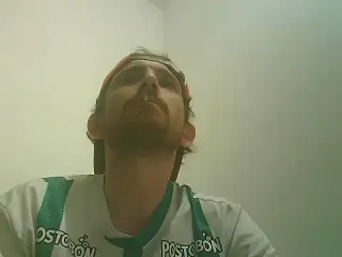 PocoLoco420 webkamerás műsora