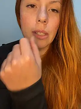 Chat XXX en directo de gingerninna