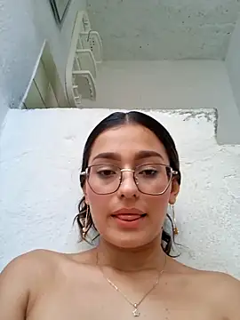Ary-18n Live XXX chat