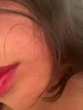 צ'אט XXX בשידור חי של EmilyNoir1