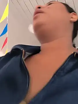 แชท XXX สดของ Francesca_ferrari