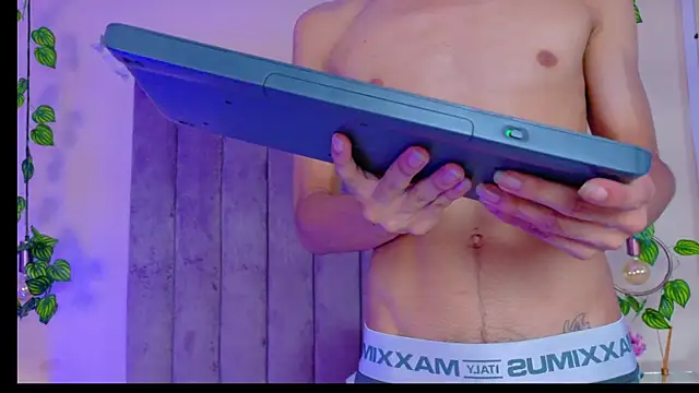 Chat XXX en directo de Liam__Mercury