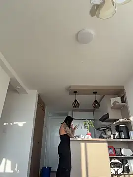 AlannaEvons' Live XXX Chat
