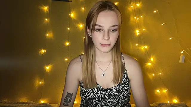 EvaKapnist Adlı Modelin Canlı XXX Sohbeti
