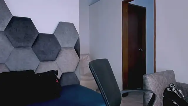 Chat XXX Live MikaelaStone