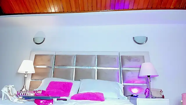 Taylor_Royal_ Live XXX Chat