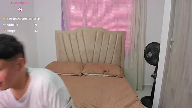 ethanandzoe Live XXX-chat