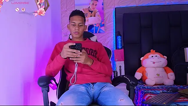 dilan_alfonzo Chat XXX in diretta