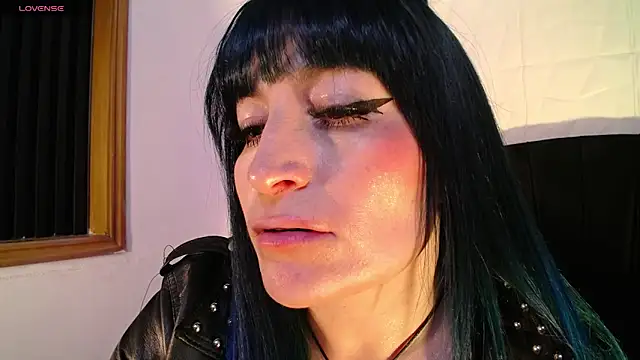 Chat XXX Live alicia_moom