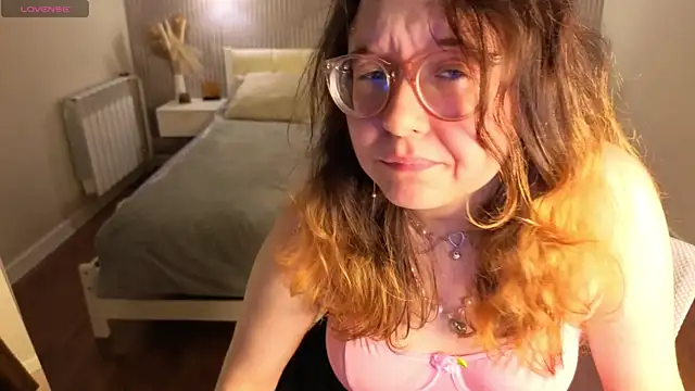 Chatroom XXX en direct de Aleks-casterrr