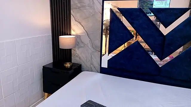Sembang XXX Secara Langsung KarinaSimonz