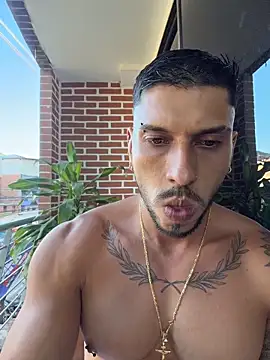 Chat +18 de Seth_Vegaa ao vivo