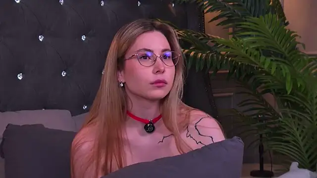 Chat XXX Live -SaraBlack-