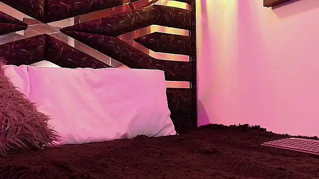XXX chat uživo modela ahmy_