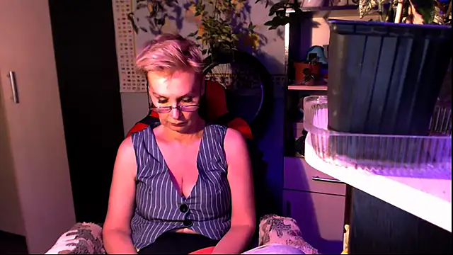 HelgaHimmell Chat XXX in diretta