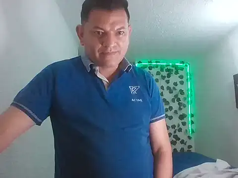 Show de Alessandro-luxe na webcam