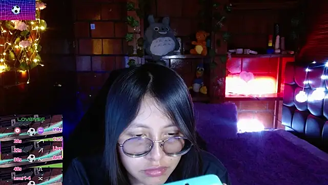 MidoriQuiinn Chat XXX in diretta