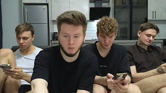 Онлайн чат XXX michael_sexdevil