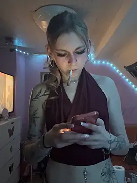 Lina-420 Live XXX-Chat