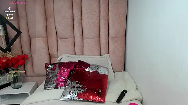 Issa_Milf__ Live XXX-Chat