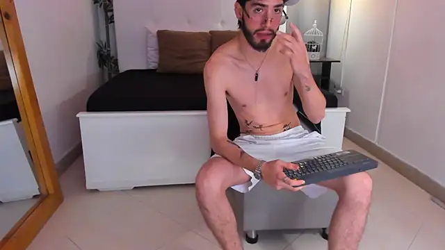 Jason_23__ 现场XXX聊天