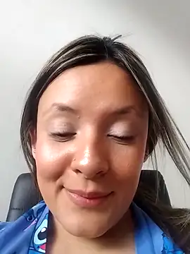 Chatroom XXX en direct de CynthiaMooree