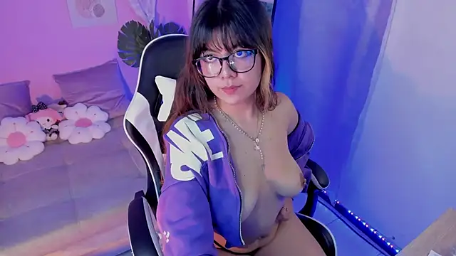 Онлайн чат XXX honey_m00n