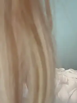 blondebunny999_999: διαδικτυακό σόου στην κάμερα