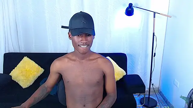 alexaandro18 Chat XXX in diretta