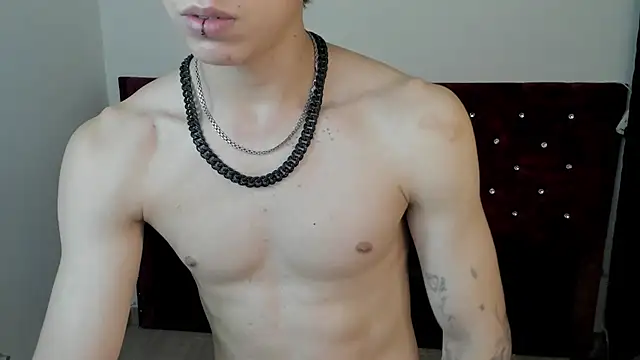 Chat +18 de Angel_Miguel_1 ao vivo