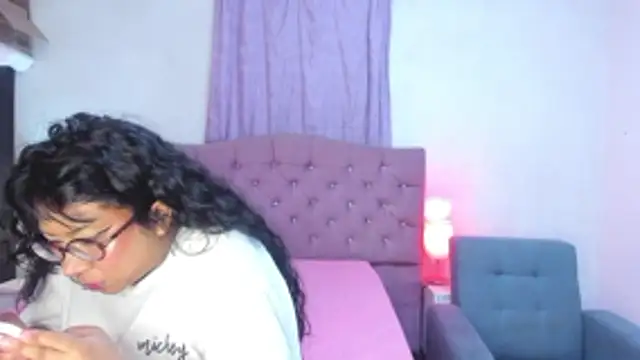 Chat XXX en directo de Latinabombsheell
