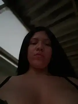 Dhapnee Live XXX-chat