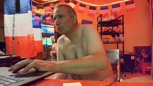 XXX chat uživo modela jeanlulu