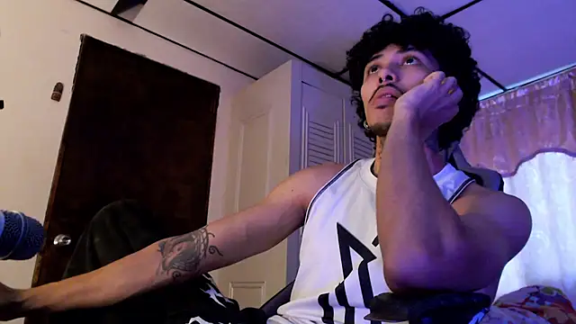 Chat +18 de D3v1L88 ao vivo
