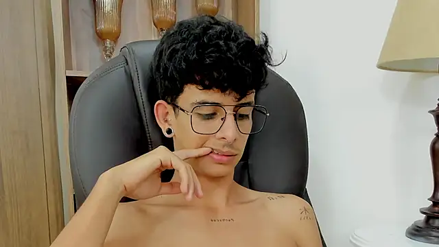 XXX chat uživo modela Ibratxandy