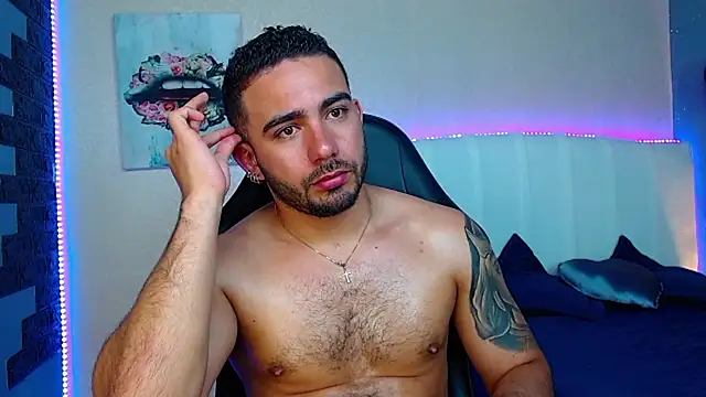 Chat XXX Live adamhairy