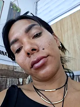 Živý XXX chat Doll_Loren