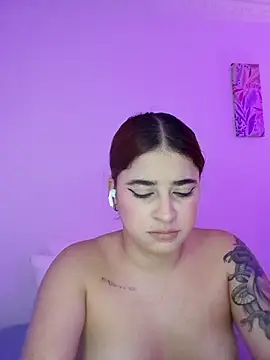 martina_connor1 élő XXX-chatje