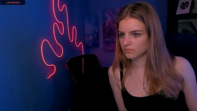 kriss_babyyy élő XXX-chatje