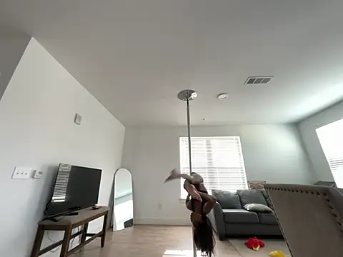 Czat XXX na żywo – Zaythedancer