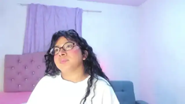 Chat +18 de Latinabombsheell ao vivo